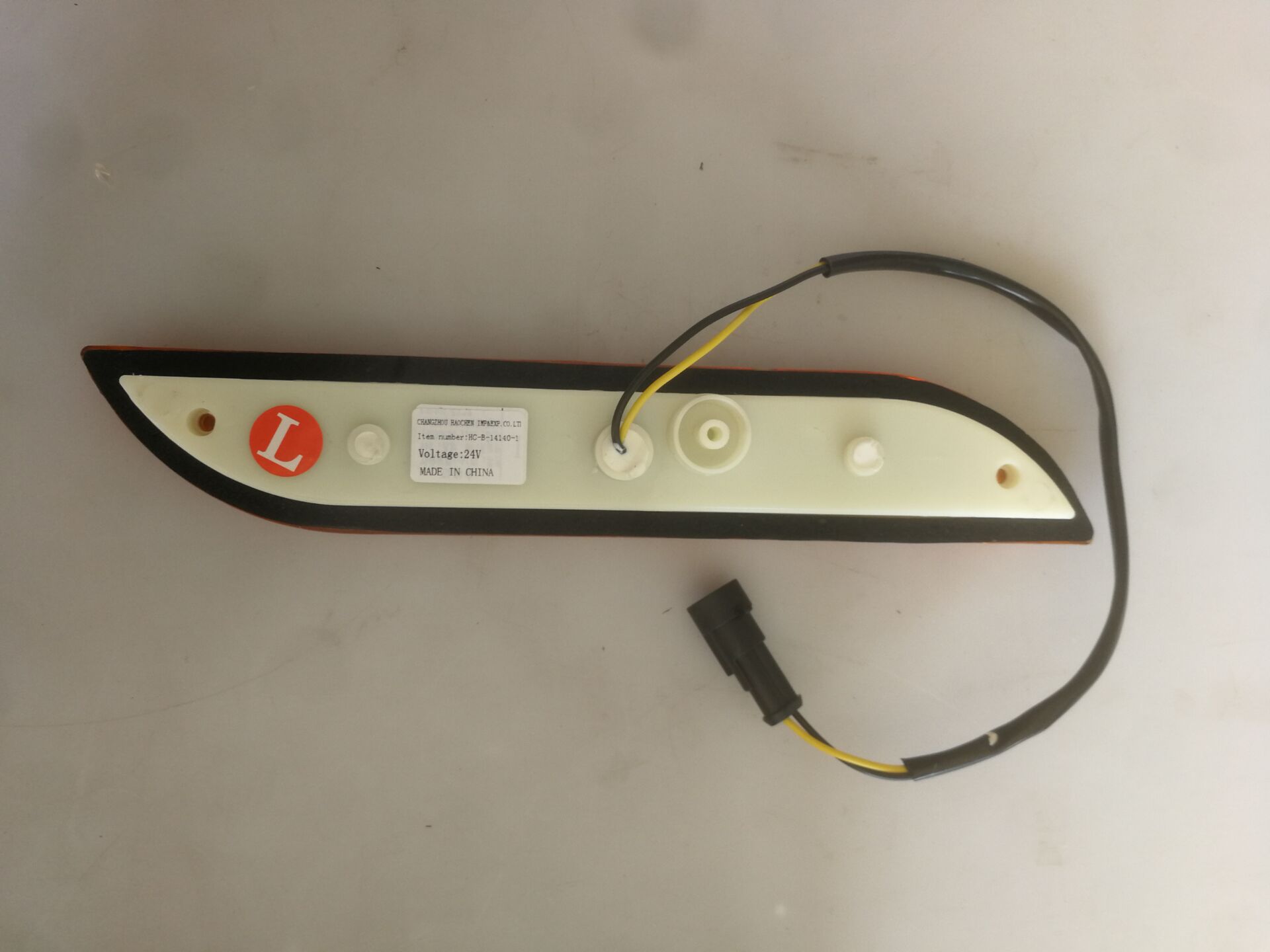 HC-B-14140-1 LED BUS SIDE INDICATOR LIGHT 296*50*30MM